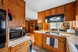 2266 Myrtlewood Dr, Dallas, TX 75232 - Photo 19