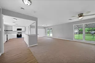 109 Brookhollow Dr, Terrell, TX 75160 - Photo 1