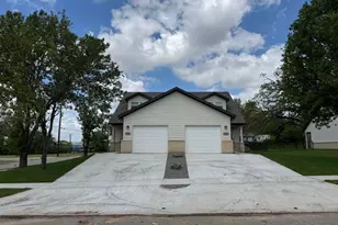 417 W Dulin St, Sherman, TX 75090 - Photo 3