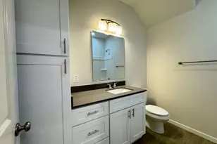 419 W Dulin St, Sherman, TX 75090 - Photo 9