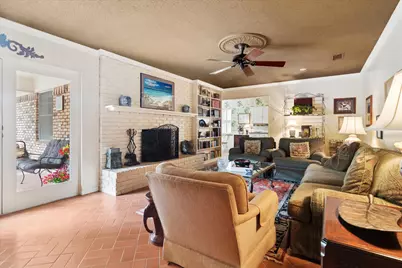 3302 Peachtree Lane, Pantego, TX 76013 - Photo 9