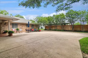 3302 Peachtree Ln, Pantego, TX 76013 - Photo 29
