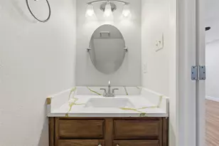 112 Churchill Ln, Euless, TX 76039 - Photo 13