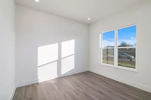 2722 Eastridge Blvd, Princeton, TX 75407 - Photo 15