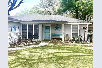 3020 Delaware Trail, Lake Worth, TX 76135 - Photo 1