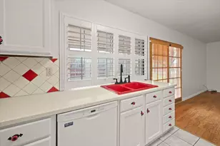 2017 Montana Trail, Grand Prairie, TX 75052 - Photo 17