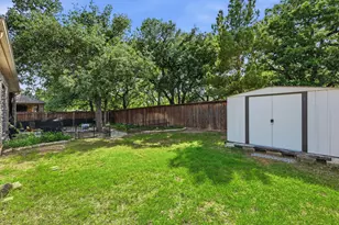 3403 Florence Dr, Corinth, TX 76210 - Photo 37