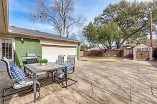 2476 Pinebluff Dr, Dallas, TX 75228 - Photo 19