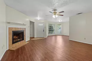 713 Penn Pl, Cedar Hill, TX 75104 - Photo 3