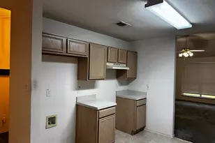 2836 St Johns Ave, Lancaster, TX 75146 - Photo 5