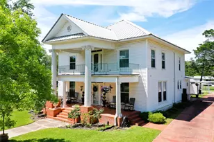 702 S 9th Ave, Teague, TX 75860 - Photo 9