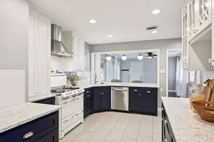 2403 W Colorado Blvd, Dallas, TX 75211 - Photo 13