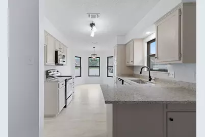 3611 Alexandria Drive, Arlington, TX 76015 - Photo 7