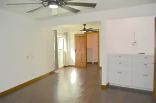 196 Crowfoot Ln, Whitney, TX 76692 - Photo 15