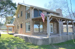 196 Crowfoot Ln, Whitney, TX 76692 - Photo 3