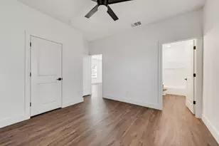 202 Pine St, Bonham, TX 75418 - Photo 13