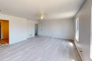 6031 Susanna Dr, Grand Prairie, TX 75052 - Photo 9