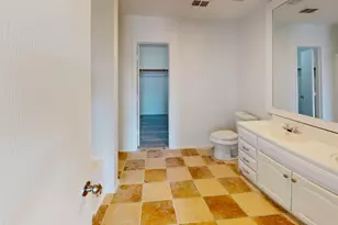 6031 Susanna Dr, Grand Prairie, TX 75052 - Photo 17