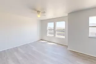 6031 Susanna Dr, Grand Prairie, TX 75052 - Photo 11