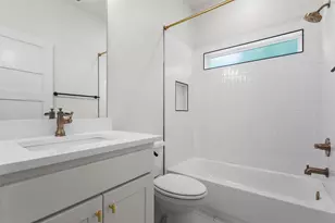 105 Runaway Bay Dr, Runaway Bay, TX 76426 - Photo 21