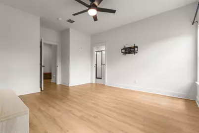 105 Runaway Bay Drive, Runaway Bay, TX 76426 - Photo 15