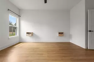 105 & 107 Runaway Bay Dr, Runaway Bay, TX 76426 - Photo 13