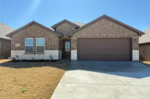 1215 Brad Kellar Dr, Greenville, TX 75402 - Photo 1
