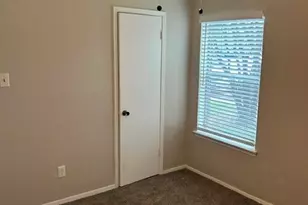 2001 Wesley Dr, Arlington, TX 76012 - Photo 7