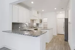 2728 Shelby Dr, Lewisville, TX 75067 - Photo 3