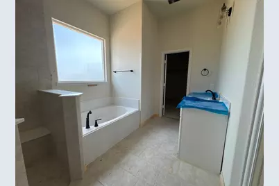 128 Oak Grove Way, Springtown, TX 76082 - Photo 11