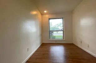 9726 Amberton Pkwy, Dallas, TX 75243 - Photo 7