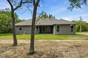 3116 County Rd 310, Cleburne, TX 76031 - Photo 31