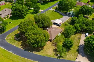 500 Seneca Dr, Waxahachie, TX 75165 - Photo 29