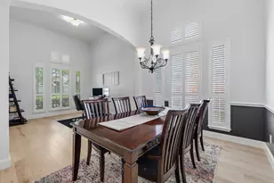 115 St James Rd, Irving, TX 75063 - Photo 9