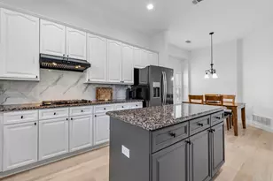 115 St James Rd, Irving, TX 75063 - Photo 11