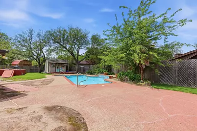 1226 Crestwood Drive, Cleburne, TX 76033 - Photo 7