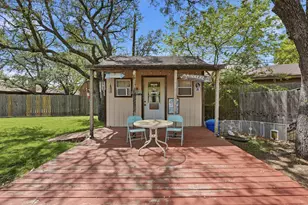 1226 Crestwood Dr, Cleburne, TX 76033 - Photo 9