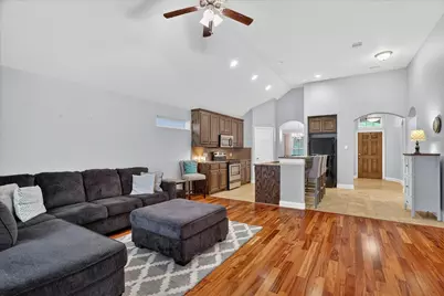 9808 Mullins Crossing Drive, Fort Worth, TX 76126 - Photo 7