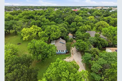 5821 Highland Avenue, Haltom City, TX 76117 - Photo 17