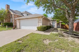 225 Juniper Ridge Ct, DeSoto, TX 75115 - Photo 1