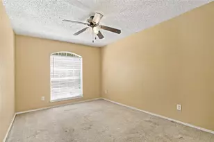 531 Pecan Leaf Dr, Lancaster, TX 75146 - Photo 15