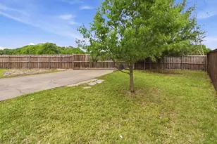 531 Pecan Leaf Dr, Lancaster, TX 75146 - Photo 27