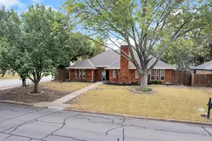 816 Autumn Lake Dr, Allen, TX 75002 - Photo 1