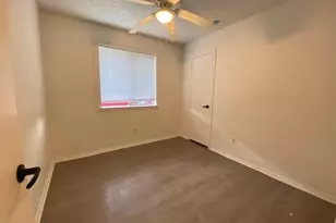 2929 Hilltop Dr, Euless, TX 76039 - Photo 9