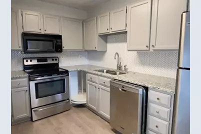 2929 Hilltop Drive, Euless, TX 76039 - Photo 5