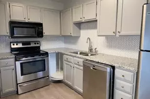 2929 Hilltop Dr, Euless, TX 76039 - Photo 5