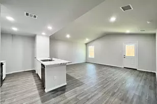 544 Quail Mdws Dr, Cleburne, TX 76031 - Photo 17