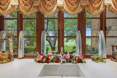 6236 Indian Creek Drive, Fort Worth, TX 76107 - Photo 27