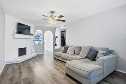 5544 Dunson Drive, Haltom City, TX 76148 - Photo 3