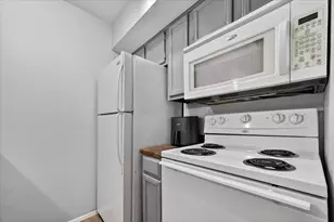 1810 N Garrett Ave, Dallas, TX 75206 - Photo 9